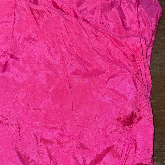 Noen Shortsleeved Dress - Picture 3 of 5